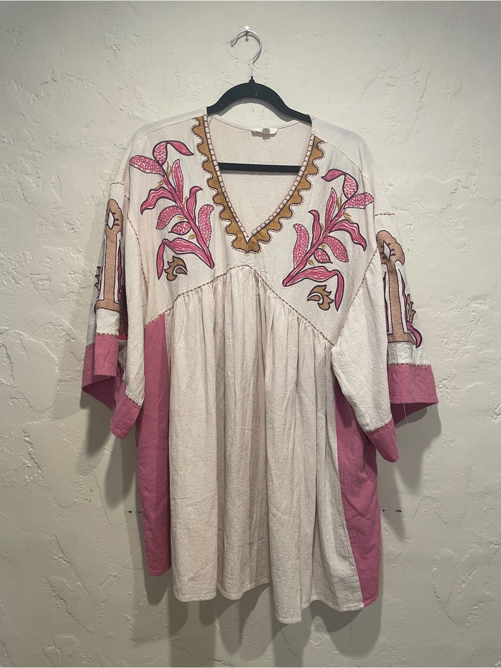EASEL Boho Embroidered V-Neck Women’s Tunic Dress in Cream Apricot and Pink Larg